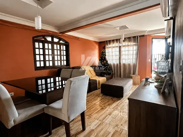 Casa com 264m² 3 quartos e 2 banheiros, à venda, no bairro Boqueirão em Guarapuava