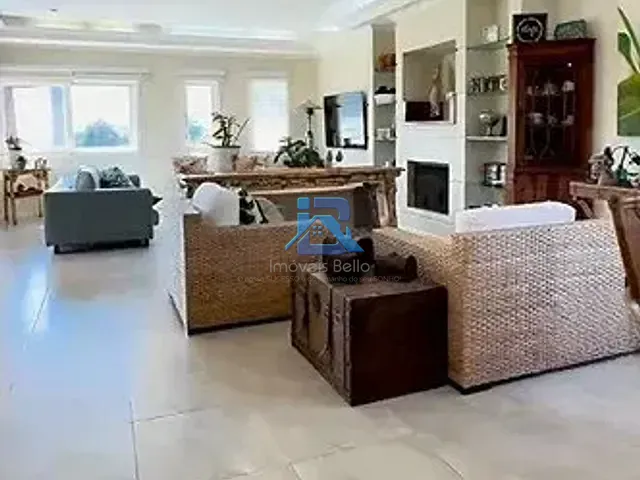Casa com 1800m² 3 quartos e 4 banheiros, à venda ou para alugar, no bairro Ville Chamonix em Itatiba