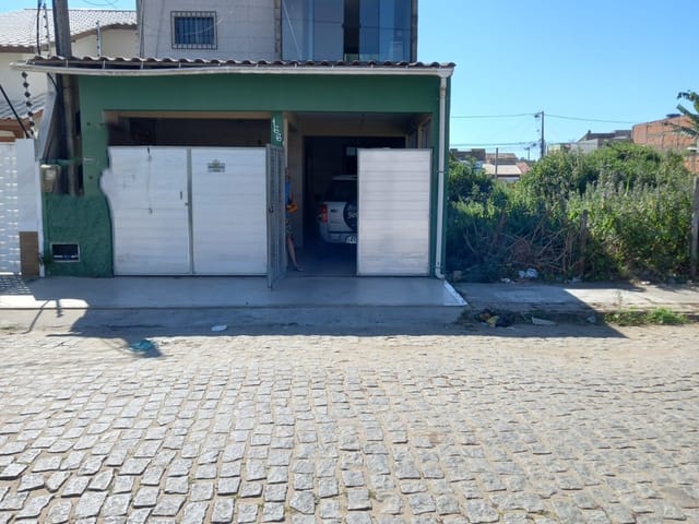 Casa com 230m² 3 quartos e 3 banheiros, à venda, no bairro Parque Jóquei Club em Campos dos Goytacazes