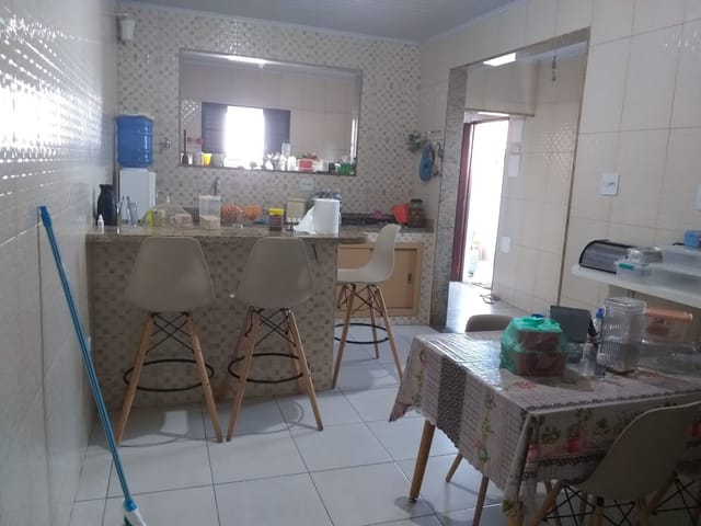 Casa com 230m² 3 quartos e 3 banheiros, à venda, no bairro Parque Jóquei Club em Campos dos Goytacazes