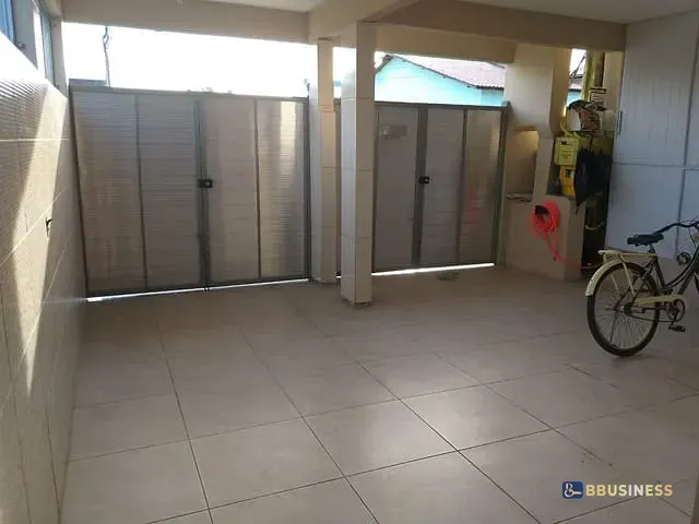 Casa com 230m² 3 quartos e 3 banheiros, à venda, no bairro Parque Jóquei Club em Campos dos Goytacazes