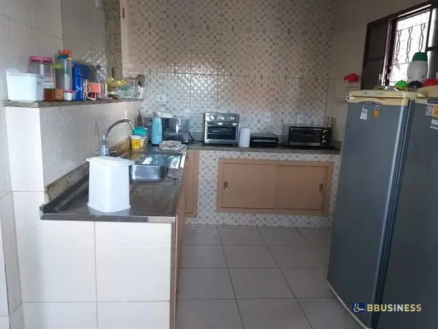 Casa com 230m² 3 quartos e 3 banheiros, à venda, no bairro Parque Jóquei Club em Campos dos Goytacazes