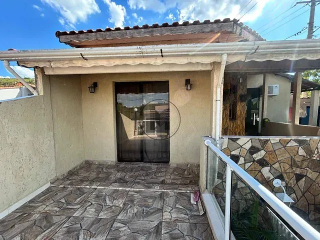 Casa 3 quartos e 2 banheiros, à venda, no bairro Residencial Santa Bárbara em Guaratinguetá