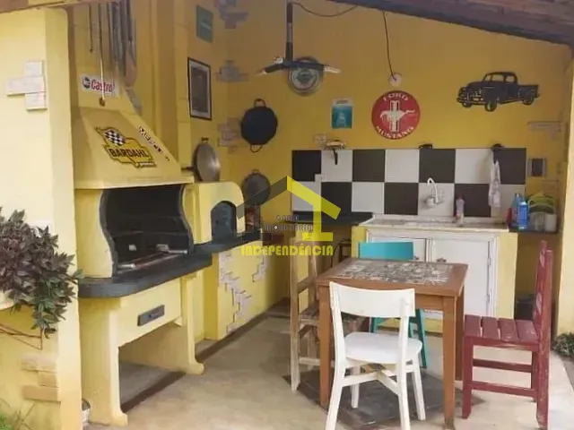 Casa com 600m² 3 quartos e 4 banheiros, à venda, no bairro Jardim do Golf I em Jandira