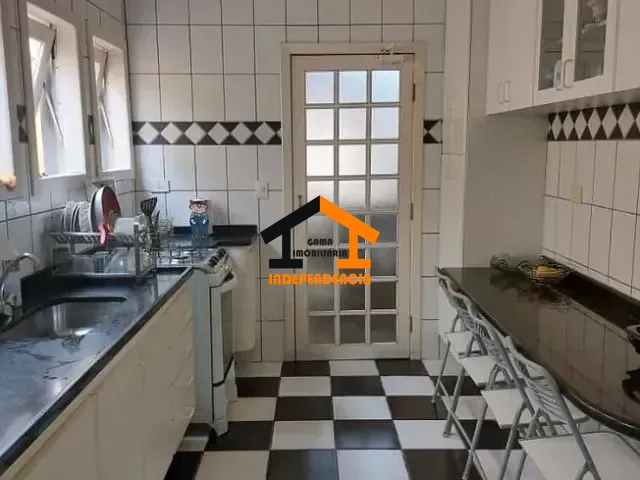 Casa com 600m² 3 quartos e 4 banheiros, à venda, no bairro Jardim do Golf I em Jandira