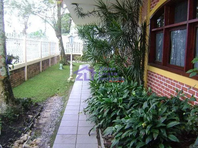 Casa com 1080m² 6 quartos e 2 banheiros, à venda, no bairro Praia do Indaiá em Bertioga