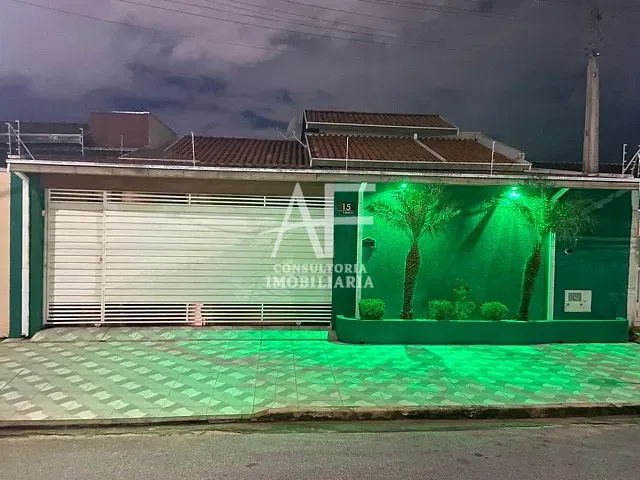 Casa com 200m² 2 quartos e 2 banheiros, à venda, no bairro Jardim Sonia Maria em Taubaté