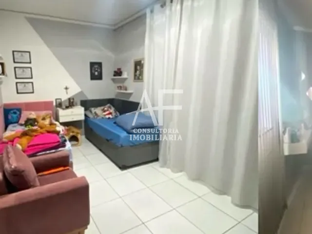 Casa com 200m² 2 quartos e 2 banheiros, à venda, no bairro Jardim Sonia Maria em Taubaté