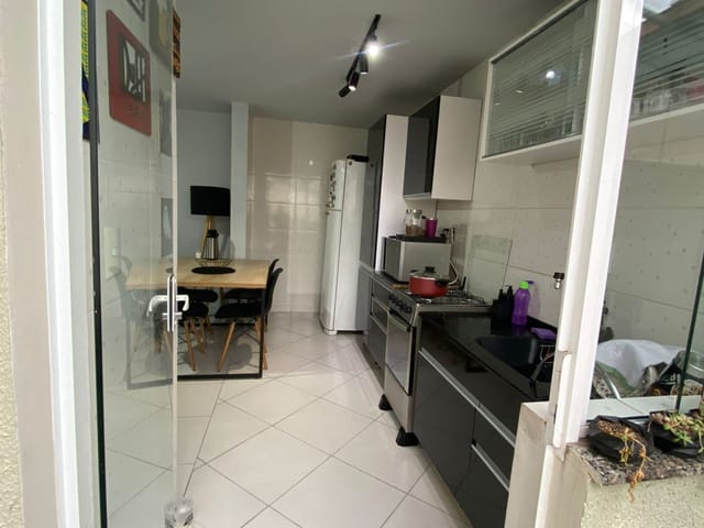 Casa com 48m² 2 quartos e 1 banheiro, à venda, no bairro Nova Rússia em Ponta Grossa