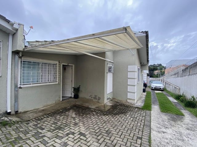 Casa com 48m² 2 quartos e 1 banheiro, à venda, no bairro Nova Rússia em Ponta Grossa