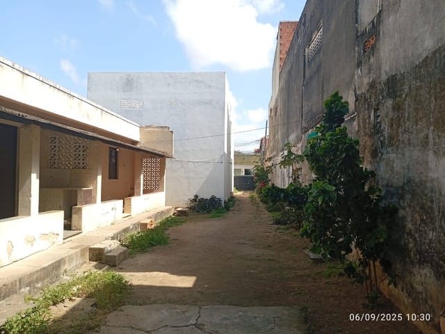 Casa com 290m² 2 quartos e 2 banheiros, à venda, no bairro Parque Turf Club em Campos dos Goytacazes