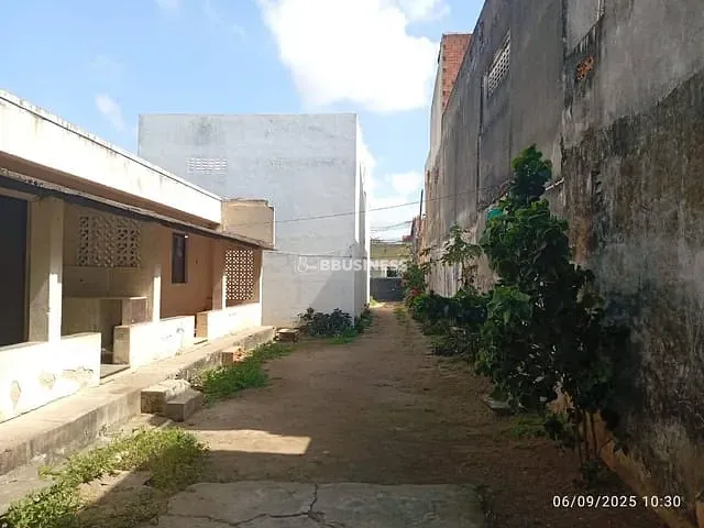 Casa com 290m² 2 quartos e 2 banheiros, à venda, no bairro Parque Turf Club em Campos dos Goytacazes