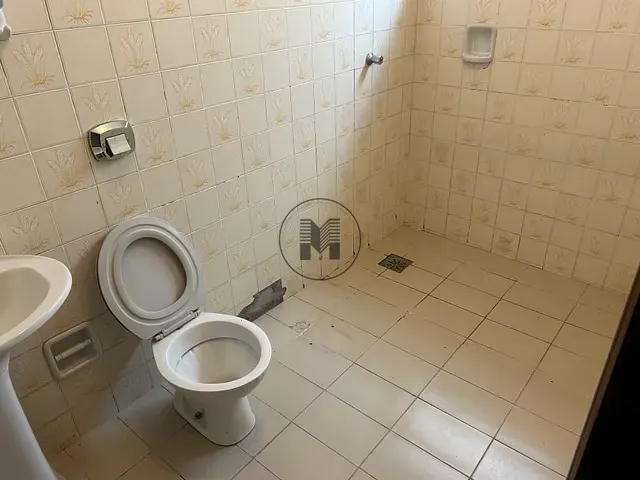 Casa com 300m² 3 quartos e 2 banheiros, à venda, no bairro Portal das Colinas em Guaratinguetá