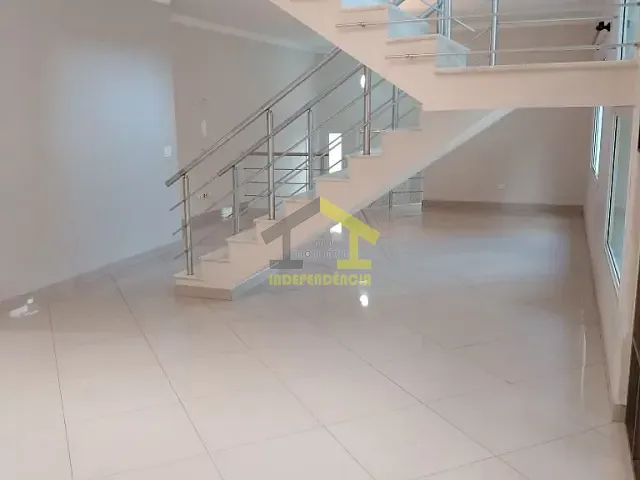 Casa com 600m² 4 quartos e 6 banheiros, à venda, no bairro Jardim do Golf I em Jandira