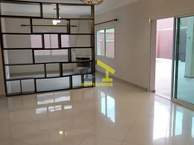 Casa com 600m² 4 quartos e 6 banheiros, à venda, no bairro Jardim do Golf I em Jandira