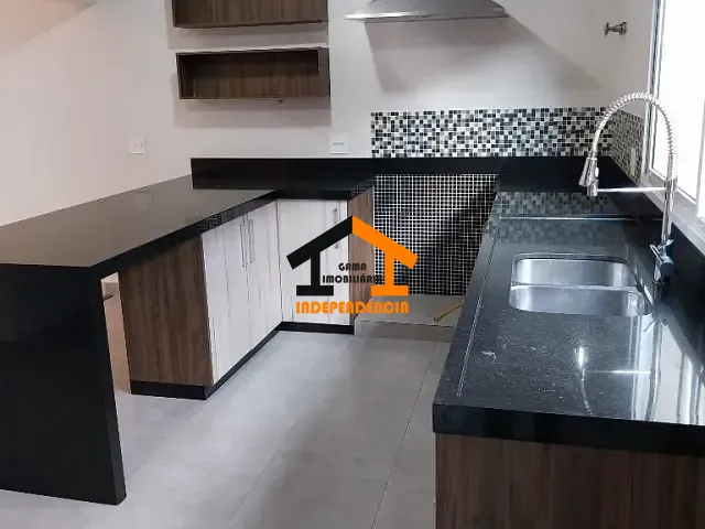 Casa com 600m² 4 quartos e 6 banheiros, à venda, no bairro Jardim do Golf I em Jandira