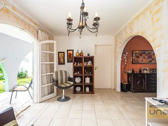 Casa com 468m² 3 quartos e 3 banheiros, à venda, no bairro Ferraria em Campo Largo