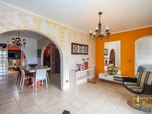 Casa com 468m² 3 quartos e 3 banheiros, à venda, no bairro Ferraria em Campo Largo