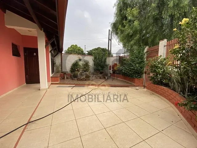 Casa com 300m² 3 quartos e 3 banheiros, à venda, no bairro Parque Residencial Groot em Holambra