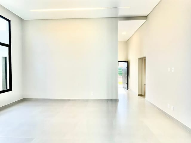 Casa com 160m² 3 quartos e 2 banheiros, à venda, no bairro Uvaranas em Ponta Grossa