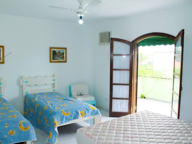 Casa com 1373m² 5 quartos e 7 banheiros, à venda, no bairro Maitinga em Bertioga
