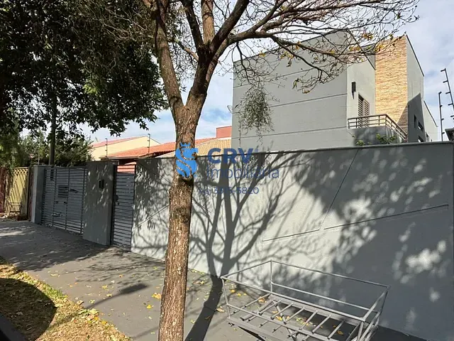 Casa com 427m², à venda, no bairro Andrade em Londrina