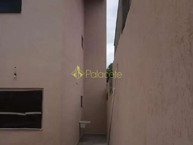 Casa à venda, no bairro Parque Senhor do Bonfim em Taubaté