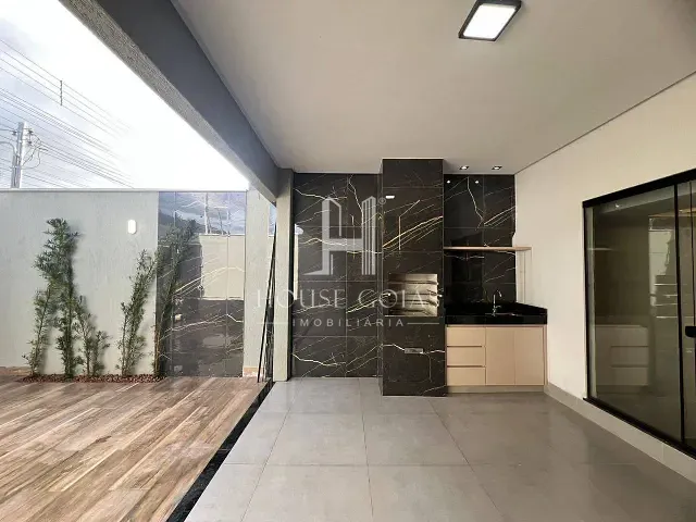 Casa com 222m² 3 quartos e 2 banheiros, à venda, no bairro Setor Maysa em Trindade