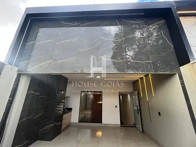Casa com 222m² 3 quartos e 2 banheiros, à venda, no bairro Setor Maysa em Trindade