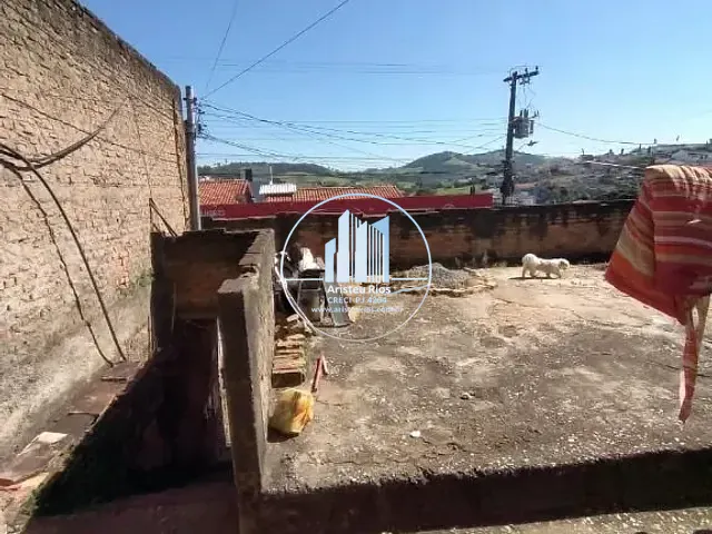 Casa com 275m² 7 quartos e 3 banheiros, à venda, no bairro Jardim Esplanada em Pouso Alegre