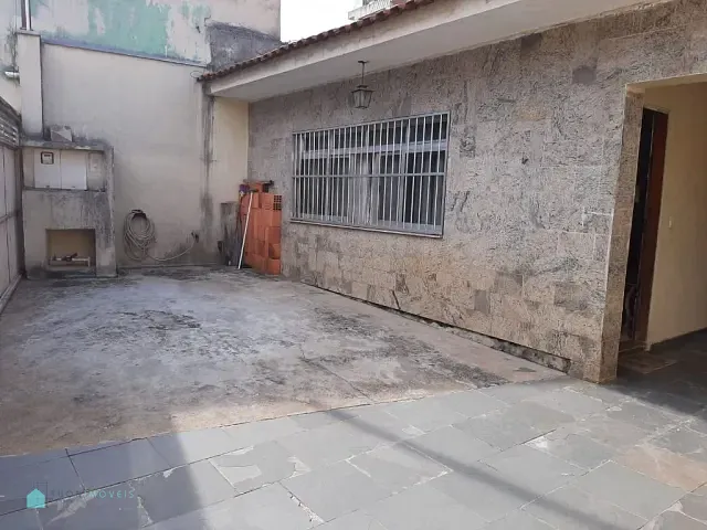Casa com 300m² 6 quartos e 3 banheiros, à venda, no bairro Vila Pereira Cerca em São Paulo