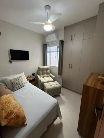 Casa 2 quartos e 1 banheiro, à venda, no bairro Lagoa em Macaé