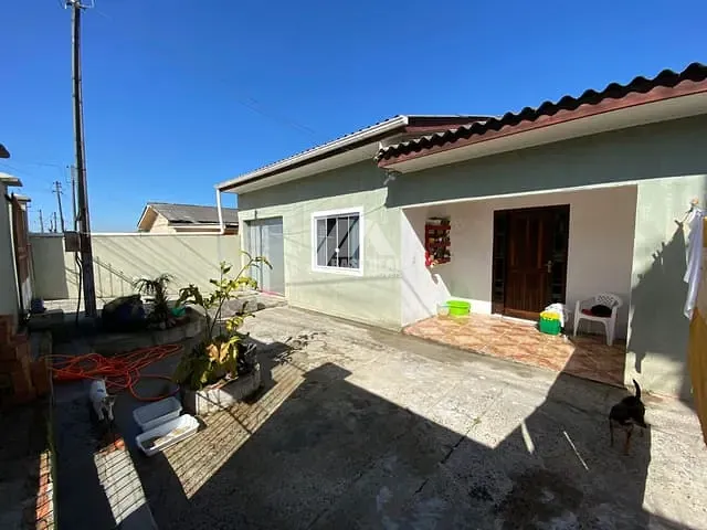 Casa com 300m² 3 quartos e 2 banheiros, à venda, no bairro Boa Vista em Ponta Grossa