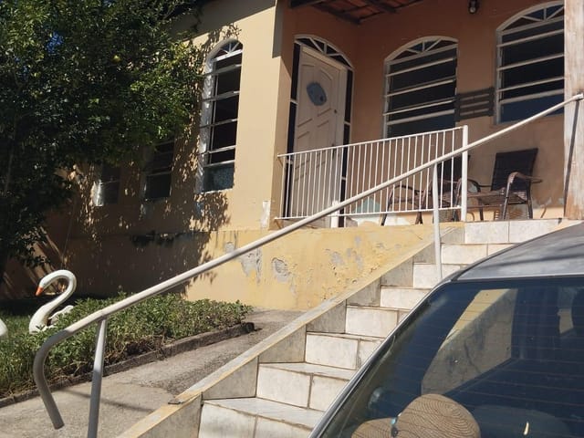 Casa com 250m² 3 quartos e 2 banheiros, à venda, no bairro Jardim São Lourenço em Bragança Paulista