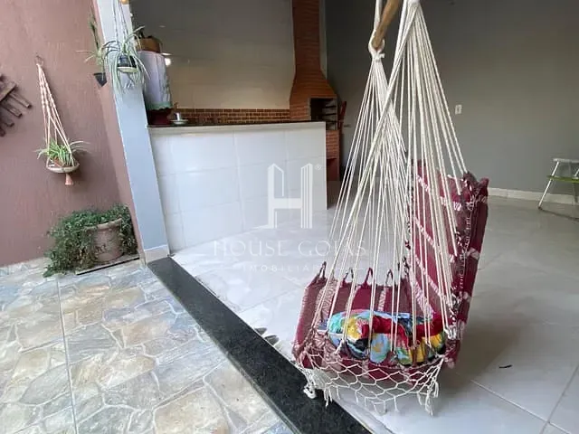 Casa com 426m² 3 quartos e 1 banheiro, à venda, no bairro Parque Real de Goiânia em Aparecida de Goiânia