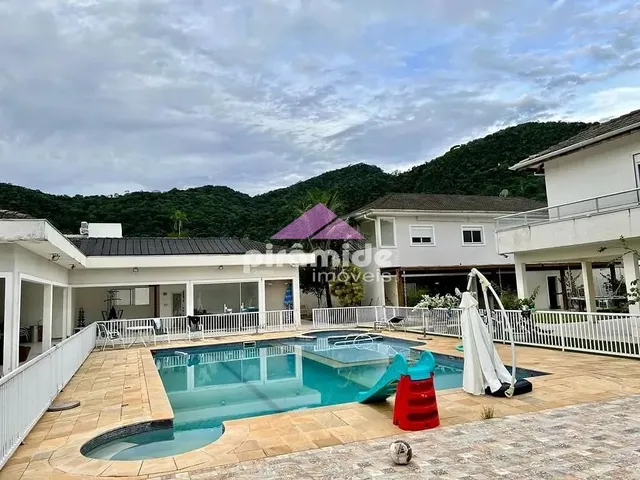 Casa com 2070m² 12 quartos e 15 banheiros, à venda, no bairro Barequeçaba em São Sebastião