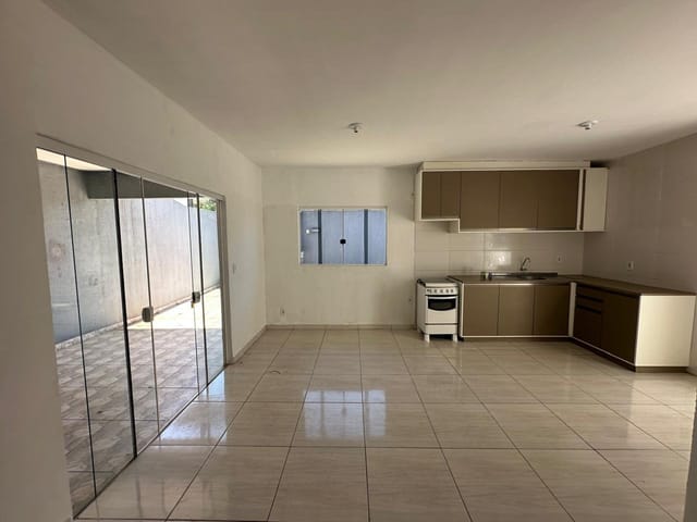 Casa com 90m² 3 quartos e 2 banheiros, à venda, no bairro Olarias em Ponta Grossa