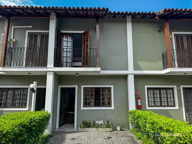 Casa 2 quartos e 2 banheiros, à venda, no bairro Centro em Bertioga