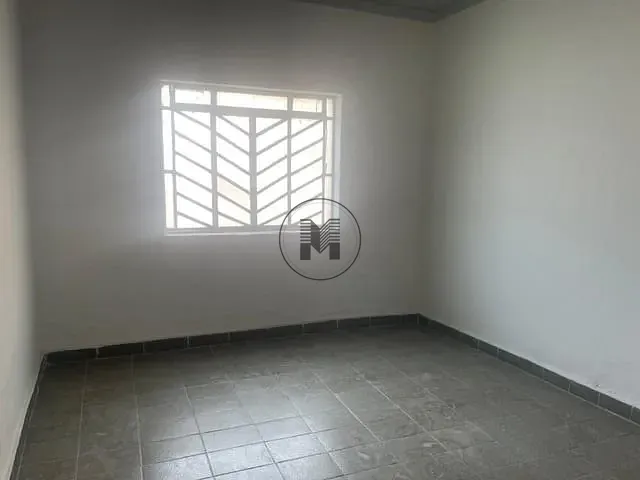 Casa 2 quartos e 1 banheiro, para alugar, no bairro Vila Alves em Guaratinguetá