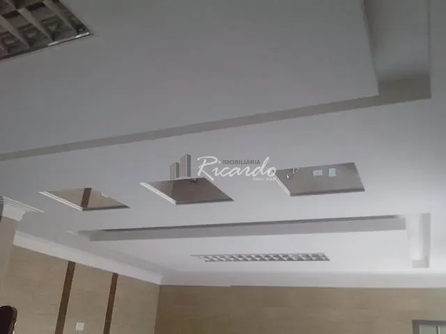 Casa com 430m², à venda, no bairro Vila Natal em Arapongas