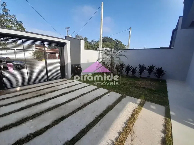 Casa com 245m² 3 quartos e 3 banheiros, à venda, no bairro Jardim das Gaivotas em Caraguatatuba