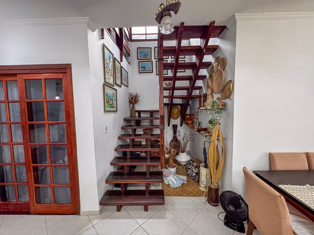 Casa com 500m² 4 quartos e 7 banheiros, à venda, no bairro Centro em Bertioga