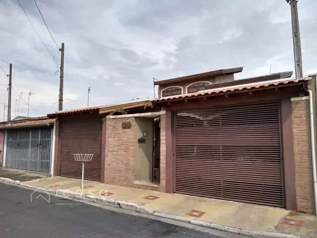 Casa com 250m² 3 quartos e 3 banheiros, à venda, no bairro Jardim Primavera em Caçapava
