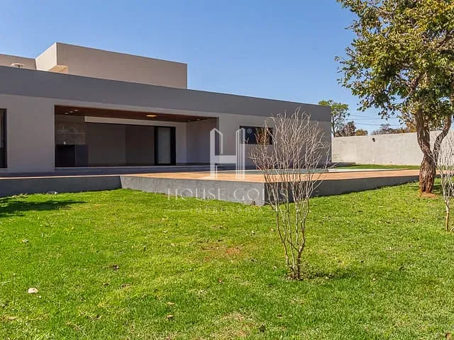 Casa com 1000m² 4 quartos e 6 banheiros, à venda, no bairro Estância Vargem Bonita em Senador Canedo
