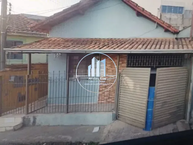 Casa com 135m² 2 quartos e 1 banheiro, à venda, no bairro Fátima em Pouso Alegre