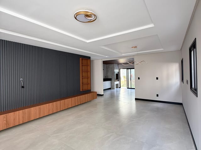 Casa com 295m² 3 quartos e 4 banheiros, à venda, no bairro Jardim Carvalho em Ponta Grossa
