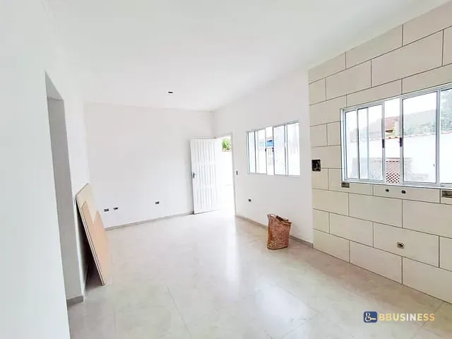 Casa 3 quartos e 2 banheiros, à venda, no bairro Vista Linda em Bertioga