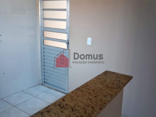 Casa com 125m², à venda, no bairro Residencial Comercial Cidade Vista Alegre em Pindamonhangaba