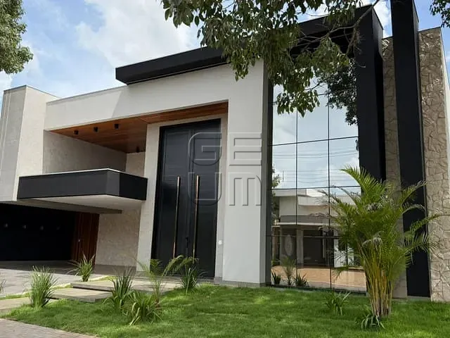 Casa com 700m² 4 quartos e 5 banheiros, à venda, no bairro Jardim Tarobá em Cambé