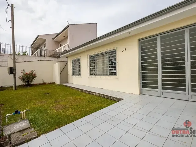 Casa com 442m² 3 quartos e 3 banheiros, para alugar, no bairro Xaxim em Curitiba